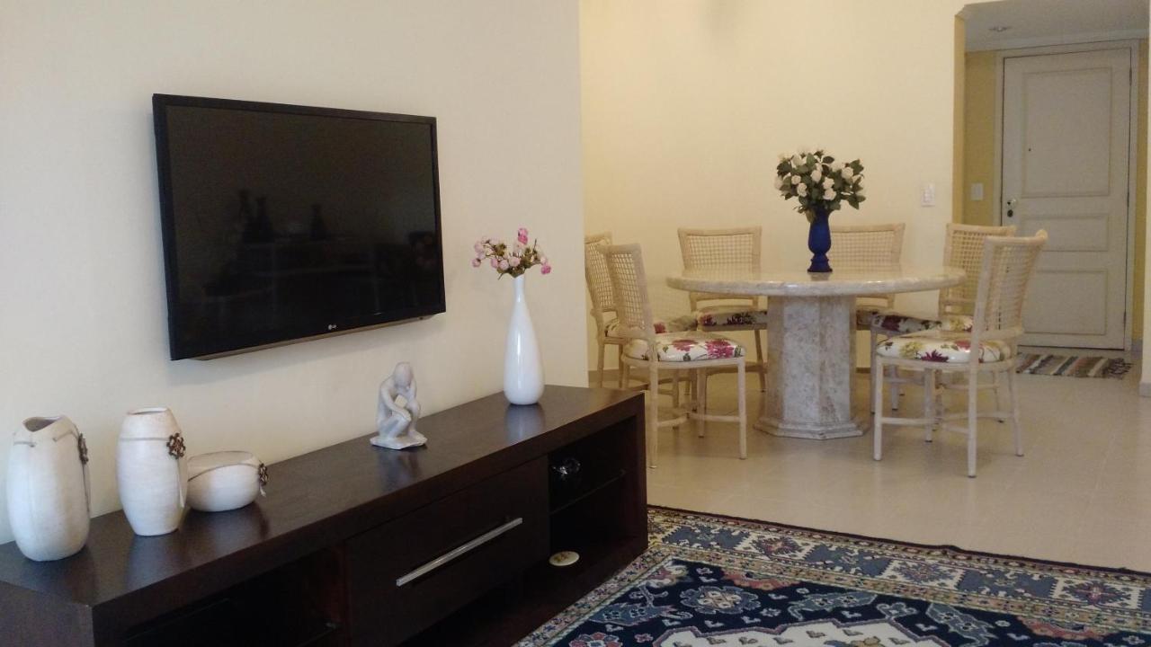Apartamento Enseada グァルジャー エクステリア 写真